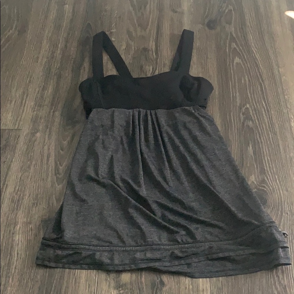 Lululemon tank